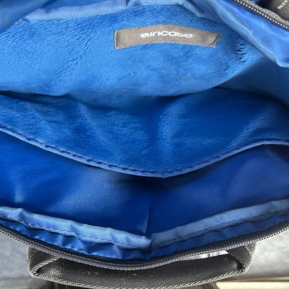 Incase Laptop Computer Zipper Bag Case - Gray and Blue 15x11” - Picture 2 of 6